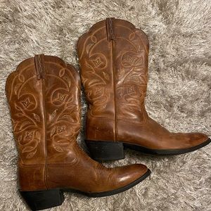 Ariat leather cowboy boots